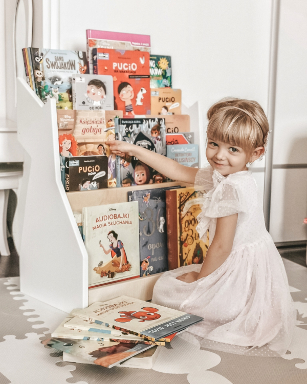 półka na książki dla dziecka
